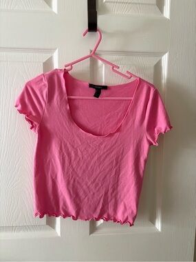 vintage Y2K Forever 21 Pink Scoop Neck Lettuce-Edge Crop Top
